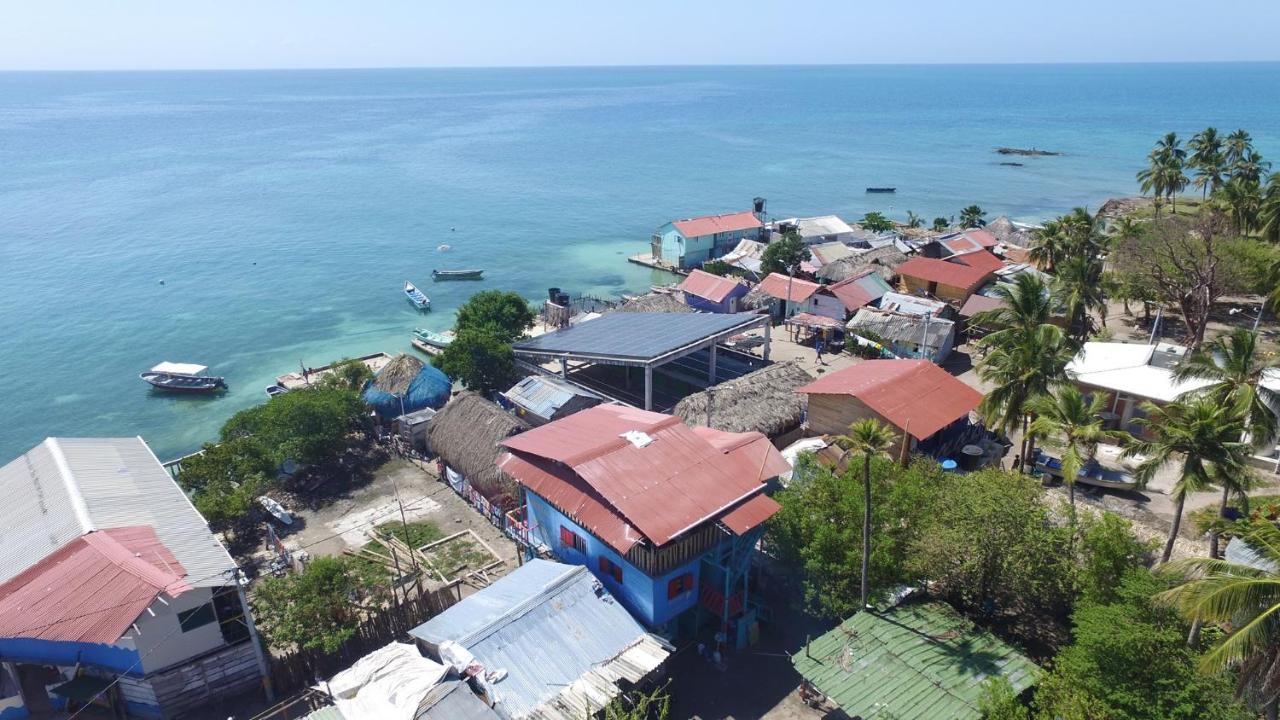 Отель Puerto Caracol Остров Мукура Экстерьер фото
